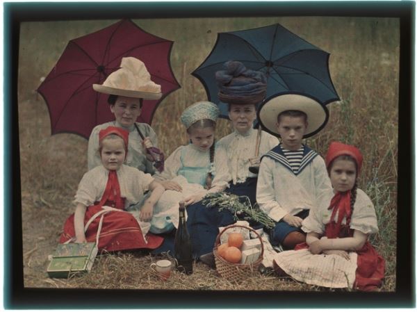 Выставка «Повседневная жизнь дворянской семьи в фотографиях Петра Веденисова»